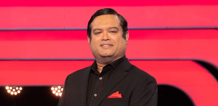 Paul Sinha on the set of Beat The Chasers