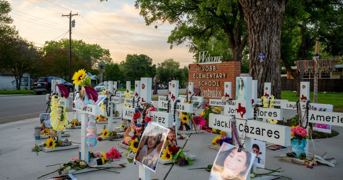 In Uvalde, Students Followed Active Shooter Protocol. The Cops Did Not.