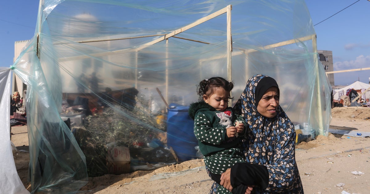 NextImg:Heavy Fighting In Gaza Halts Most Aid Delivery
