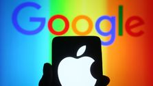 Foreign Governments Spy On Google, Apple Users Through Push Notifications: Senator