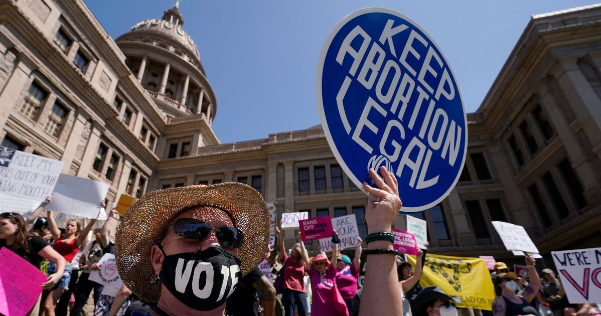 NextImg:Judge Says Pregnant Texas Woman Can Get Emergency Abortion