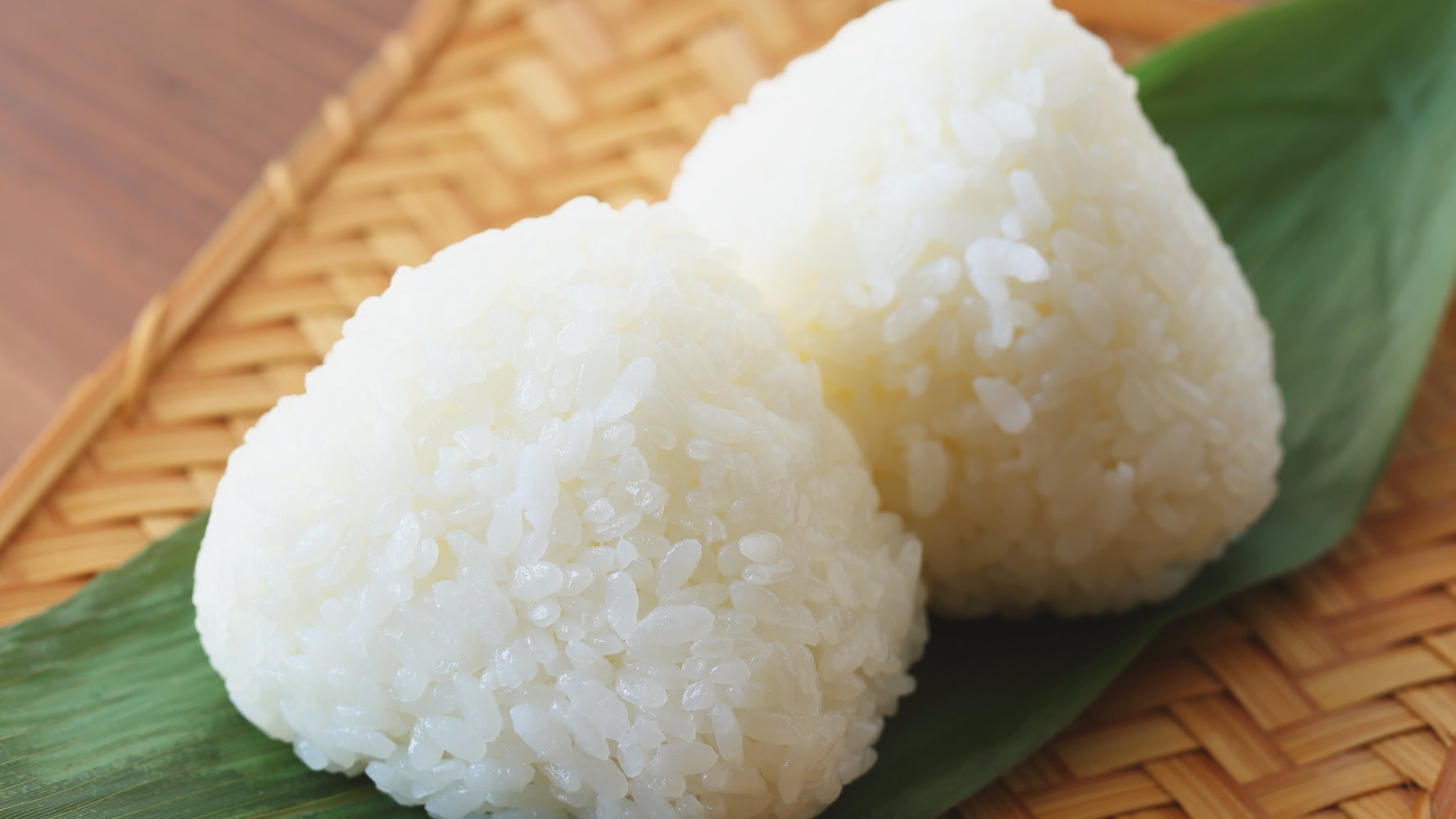 おにぎりがコク旨に】炊飯器で超簡単！冬のおにぎりに新提案