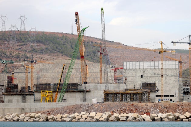 Άποψη του εργοταξίου του πυρηνικού σταθμού παραγωγής ηλεκτρικής ενέργειας Akkuyu, του πρώτου πυρηνικού σταθμού παραγωγής ηλεκτρικής ενέργειας της Τουρκίας, στην περιοχή Gulnar της Μερσίνας, Τουρκία, 25 Νοεμβρίου 2023.