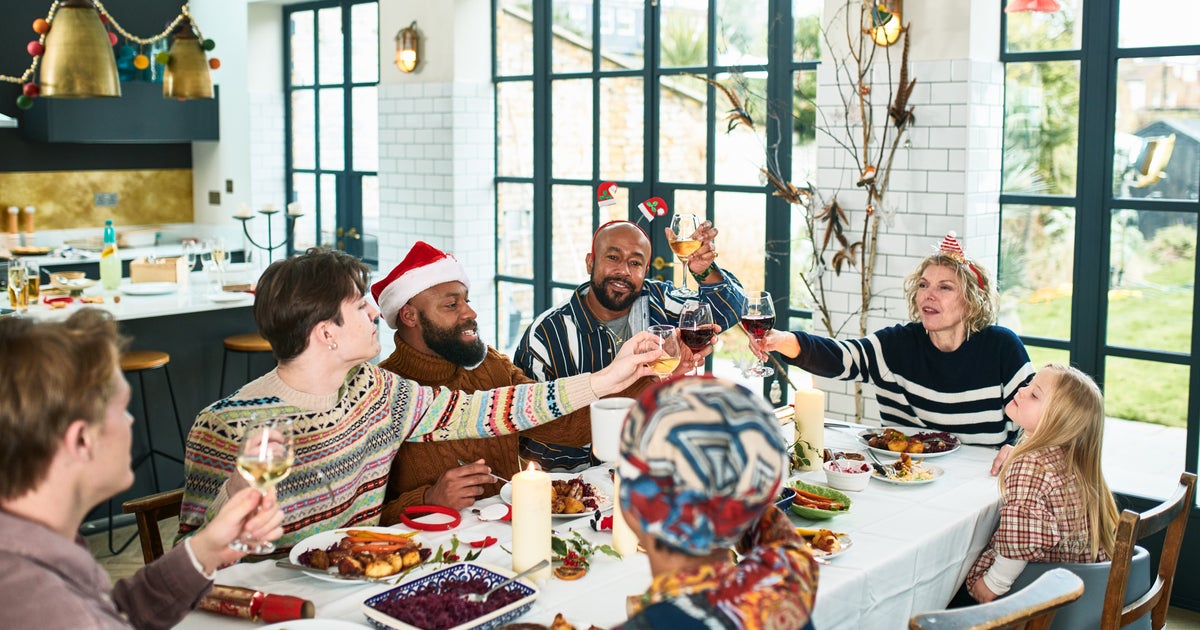 We’re Therapists. Here Are 8 Things We Refuse To Do At The Holidays. We’re Therapists. Here Are 8 Things We Refuse To Do At The Holidays.