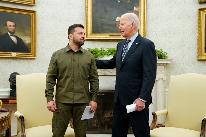 President Joe Biden meets with Ukrainian President Volodymyr Zelenskyy in the Oval Office of the White House, Thursday, Sept. 21, 2023, in Washington. A deal to provide further U.S. assistance to Ukraine by year-end appears to be increasingly out of reach for President Joe Biden. Republicans are insisting on pairing the funding with changes to America’s immigration and border policies. (AP Photo/Evan Vucci, File)