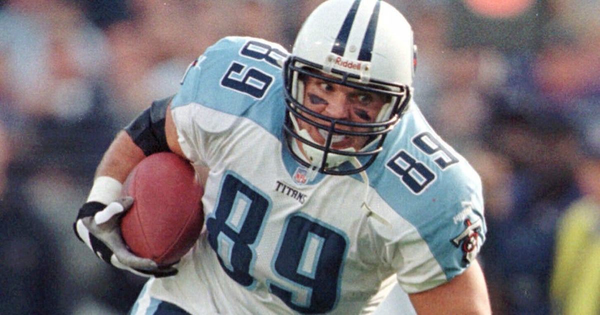 Frank Wycheck, NFL Great Who Threw The Lateral In ‘Music City Miracle,’ Dead At 52 Frank Wycheck, NFL Great Who Threw The Lateral In ‘Music City Miracle,’ Dead At 52