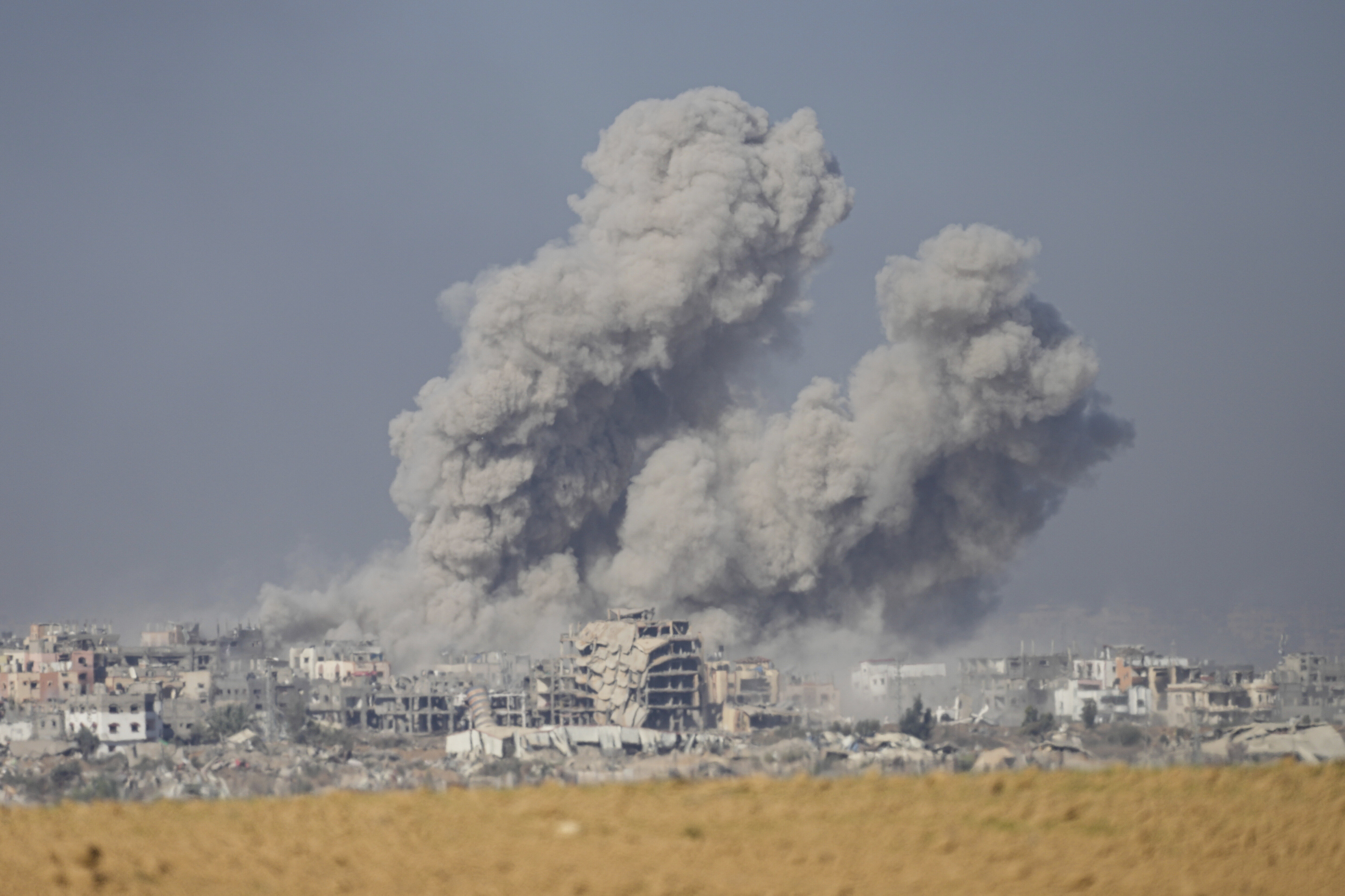 Civilians Trapped In Crossfire As Israel Battles Militants In Gaza's ...