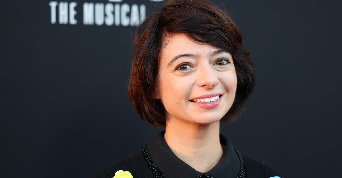 NextImg:Kate Micucci, 'Big Bang Theory' Actor, Shares Lung Cancer Diagnosis