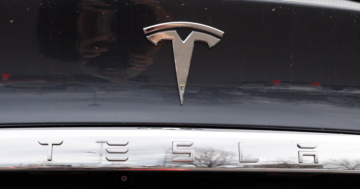 NextImg:Tesla Recalls 2 Million Vehicles Over Autopilot-Monitoring Defect