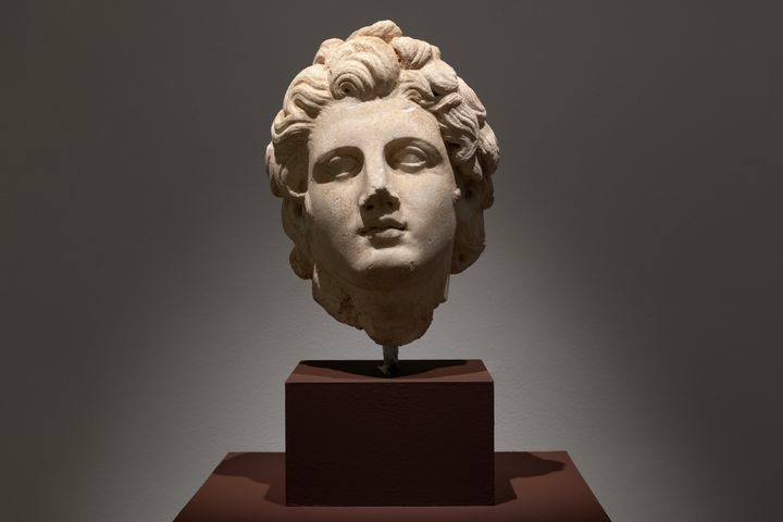 Μαρμάρινη κεφαλή Αλεξάνδρου, 2ος αι. μ.Χ. Αρχαιολογικό Μουσείο Θάσου