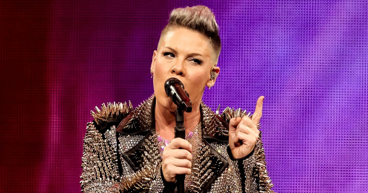 Pink Slams Ageist Troll And Celebrates Ability To Piss Off Complete Strangers Huffpost 8308