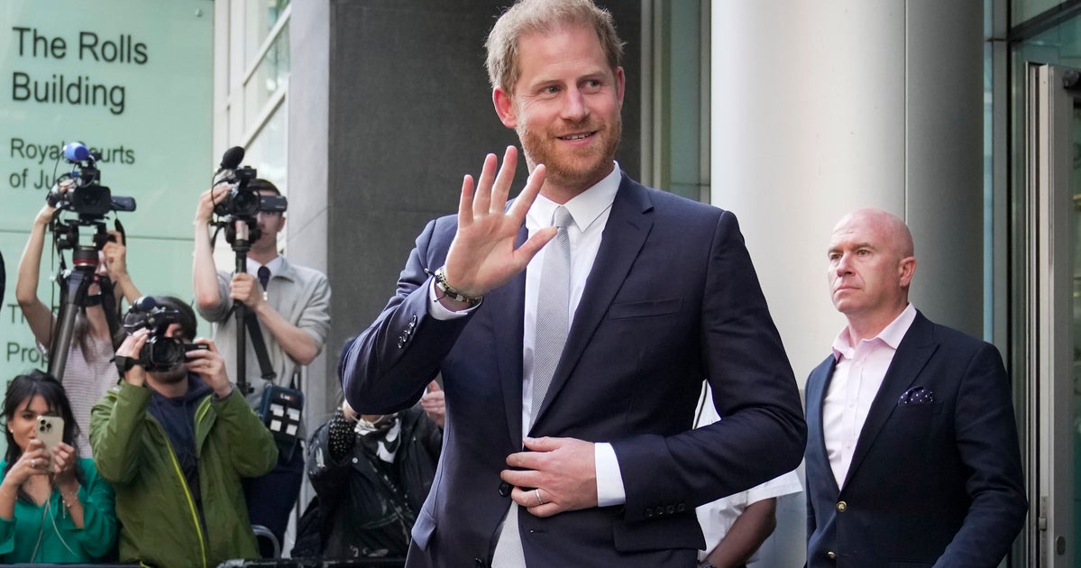 Judge Rules That Prince Harry Was The Victim Of Phone Hacking | HuffPost UK Entertainment - Vimarsana News