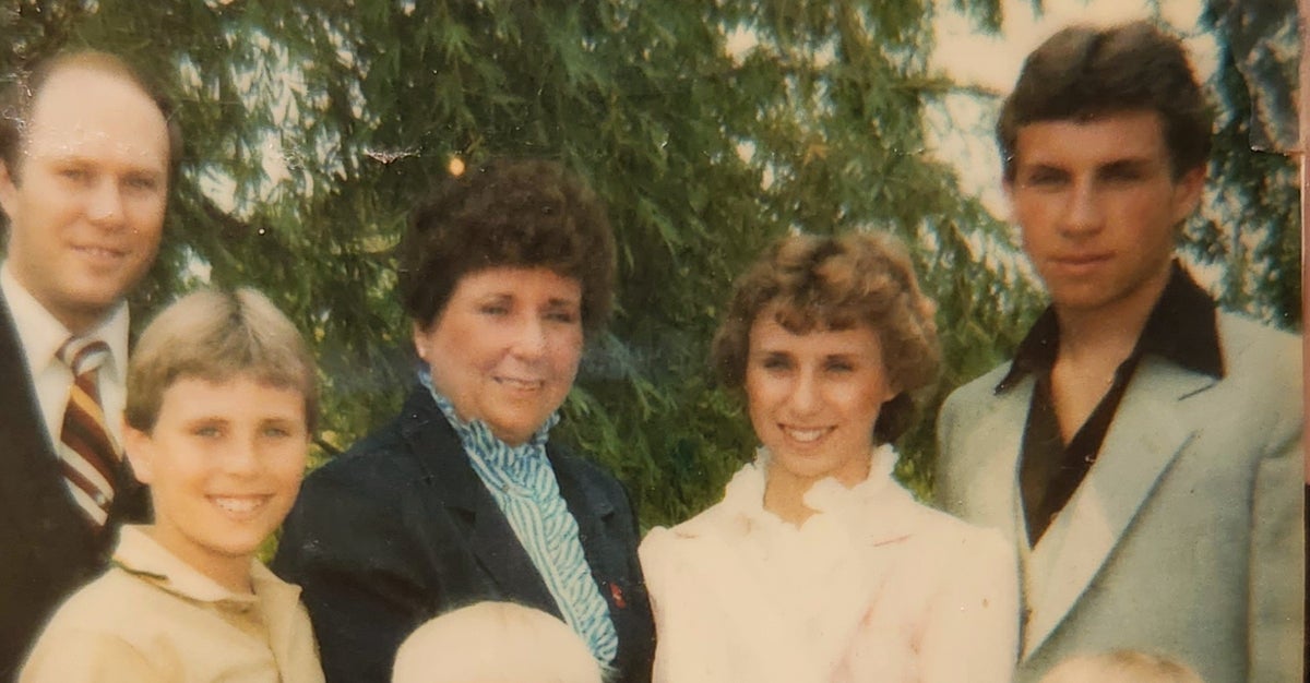 My Parents Were Abusive. Here’s Why I Let Them Back Into My Life. My Parents Were Abusive. Here’s Why I Let Them Back Into My Life.