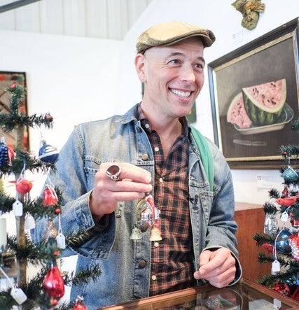 "The fresh way to live with vintage is to not decorate exactly like your grandmother but to use her things, or ones like them, in new ways," said Richter.
