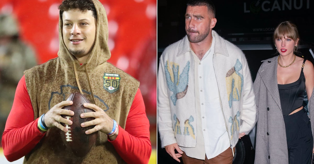 NextImg:Patrick Mahomes: Taylor Swift Is 'Part Of Chiefs Kingdom Now'