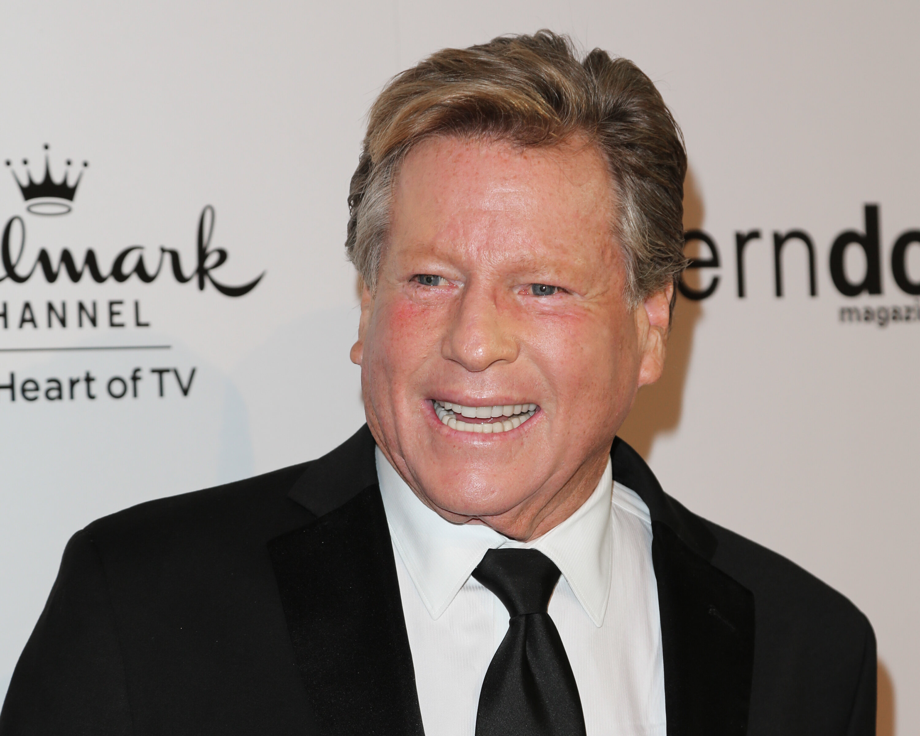 Ryan O Neal S Cause Of Death Revealed HuffPost Entertainment   6586b8082200003200ad3e89 