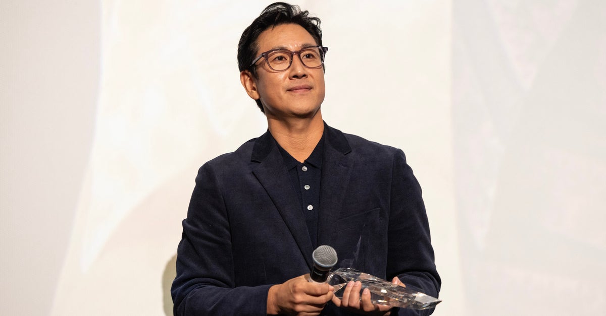 NextImg:South Korean Actor Lee Sun-Kyun Of The Oscar-winning Film 'Parasite' Found Unconscious