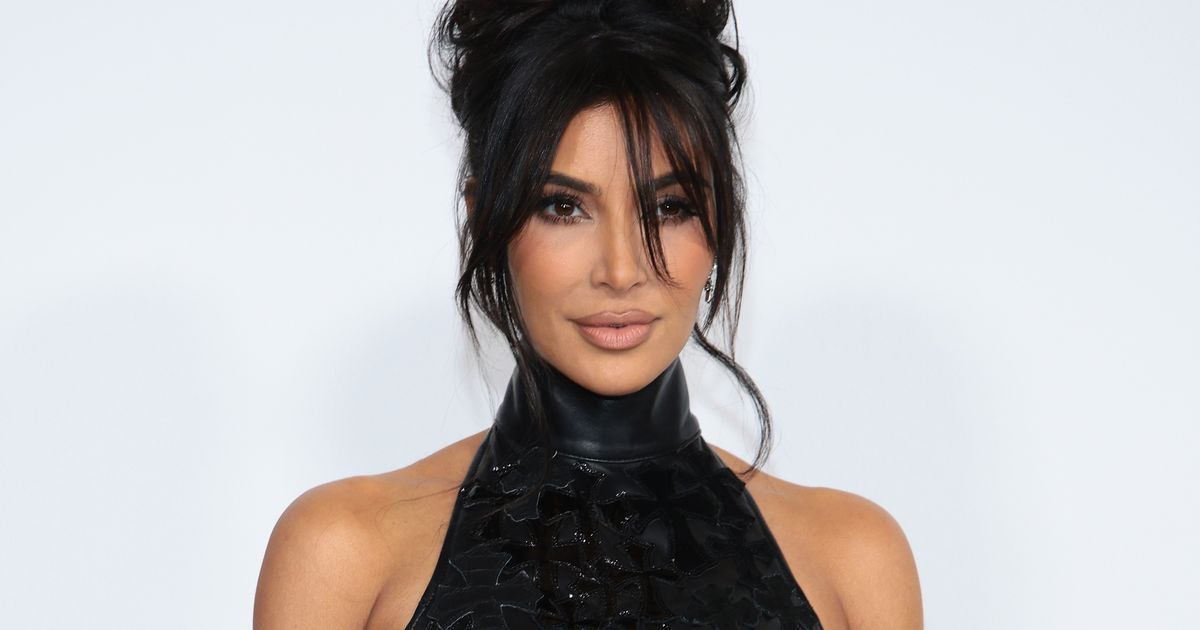 Kim Kardashian SURPRISES fans at her SKIMS pop-up shop in Los