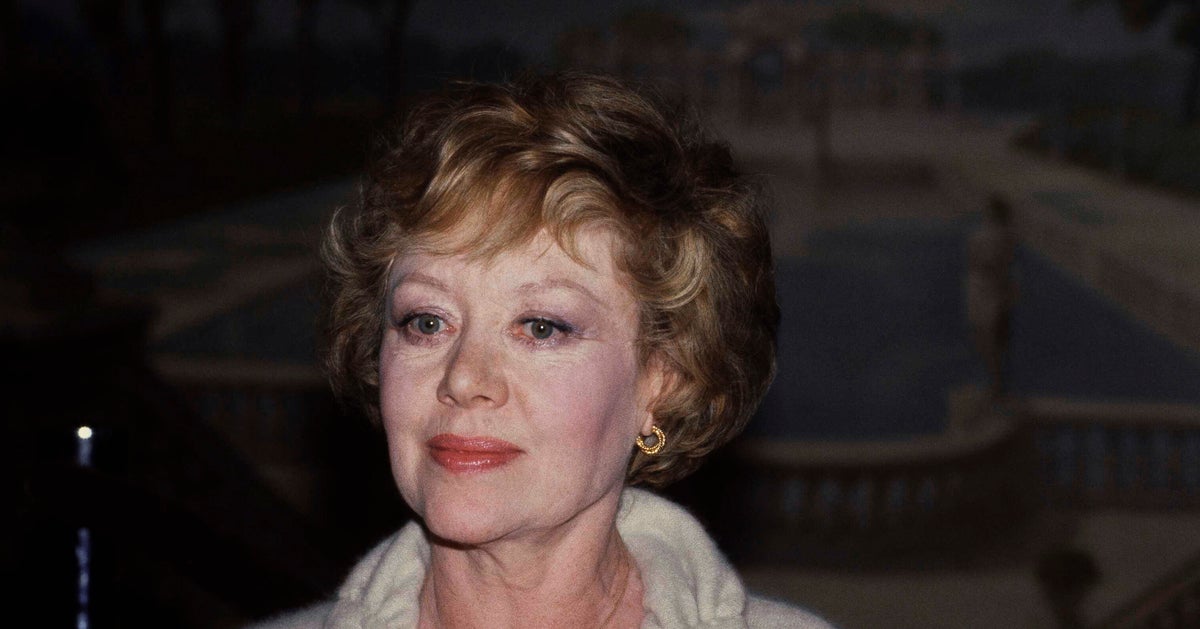 NextImg:'Mary Poppins' Star Glynis Johns Dies At 100
