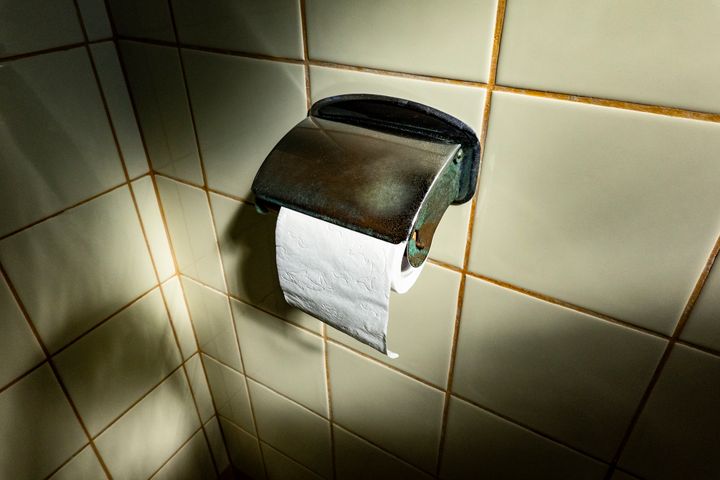 How Long is a Roll of Toilet Paper: Unveiling the Surprising Truth