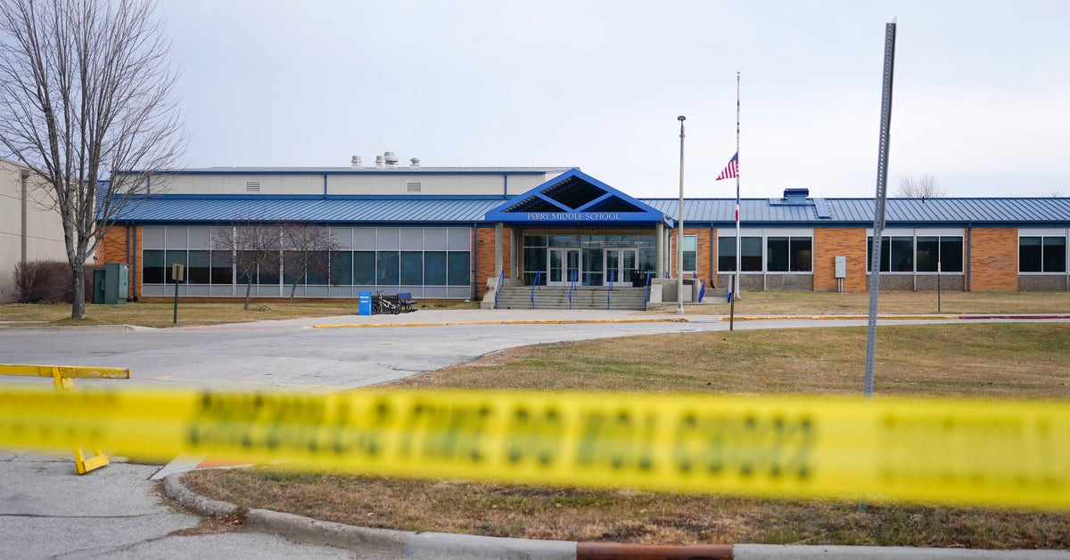 NextImg:Iowa Principal Put Himself 'In Harm's Way' For Students During School Shooting, Police Say