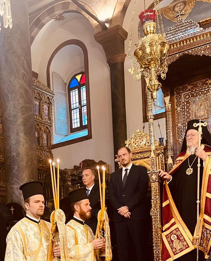 Ο Υφυπουργός Εξωτερικών, Γιώργος Κώτσηρας, κατά την επίσκεψή του στην Κωνσταντινούπολη για τον εορτασμό των Θεοφανείων στο Οικουμενικό Πατριαρχείο