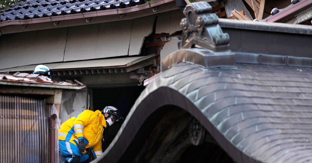 A Woman In Her 90s Is Rescued Alive 5 Days After Japan's Deadly Earthquake