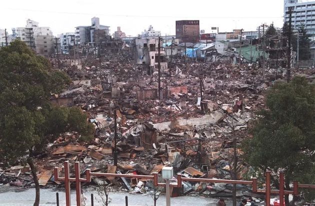 一面焼け野原と化した長田区の火災現場（ＪＲ鷹取駅付近）（兵庫・神戸市）