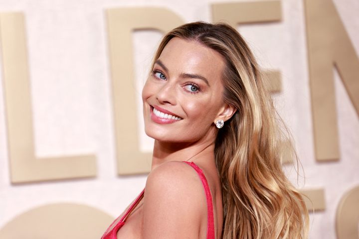 Margot Robbie pictured on the Golden Globes 2024 red carpet