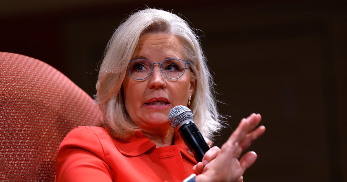 NextImg:Liz Cheney Says Trump ‘Ought To Be Disqualified’ As GOP Nears Iowa Caucuses