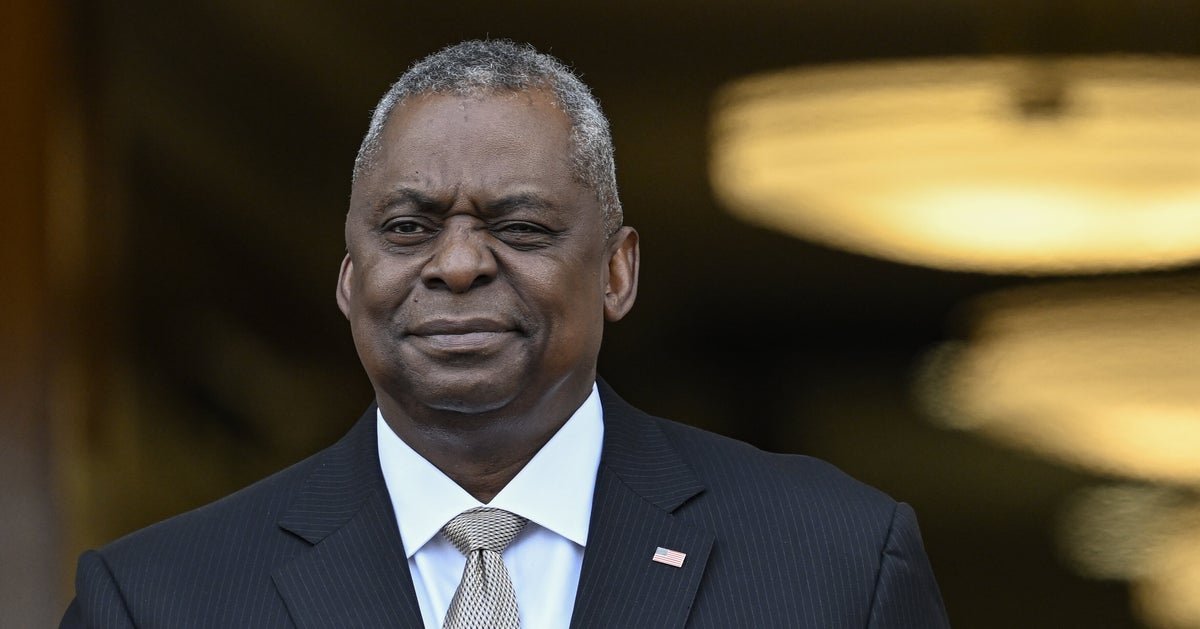 NextImg:White House Says ‘No Plan’ To Fire Defense Secretary After Secret Hospitalization