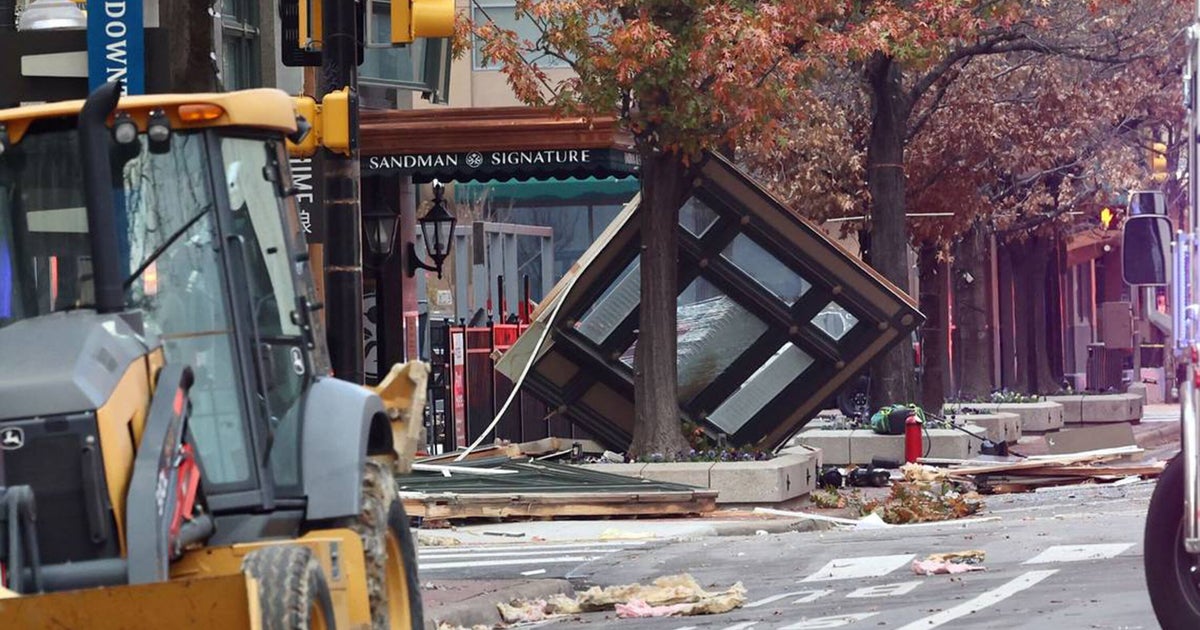 NextImg:Explosion Rocks Hotel In Downtown Fort Worth, Injuring 21