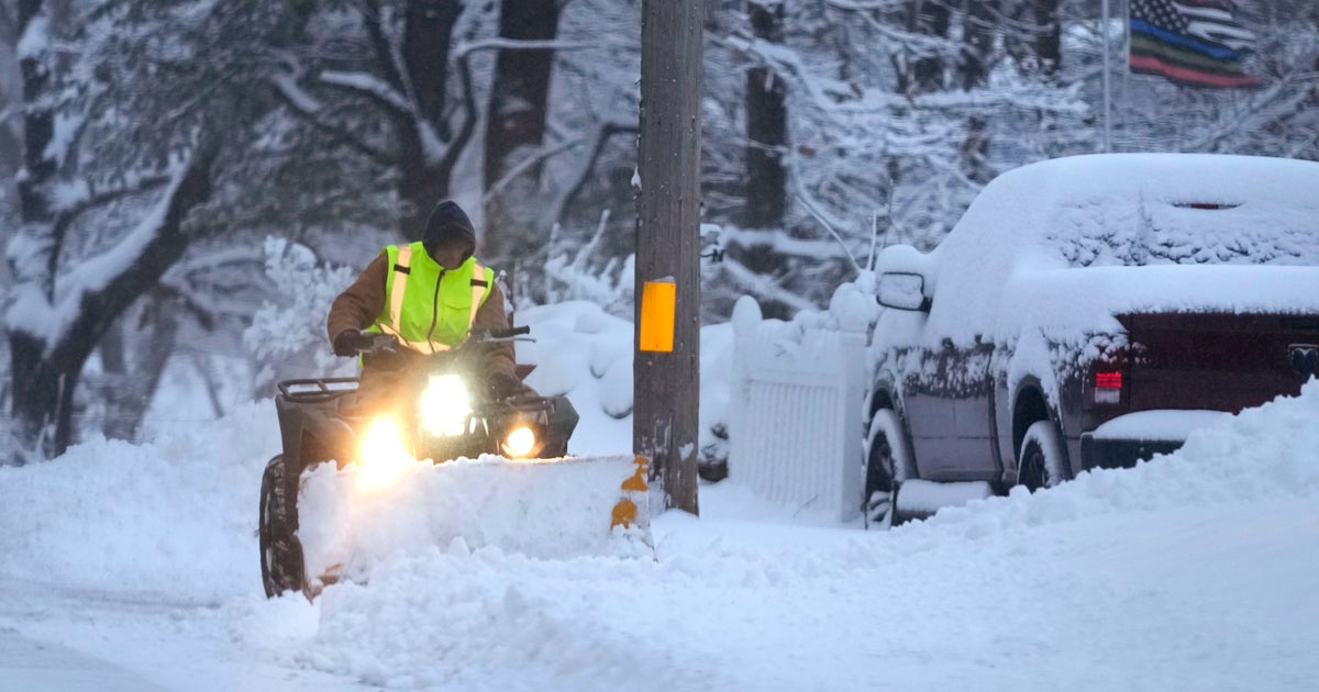 NextImg:Central U.S. Walloped By Blizzard Conditions, Causing Closures
