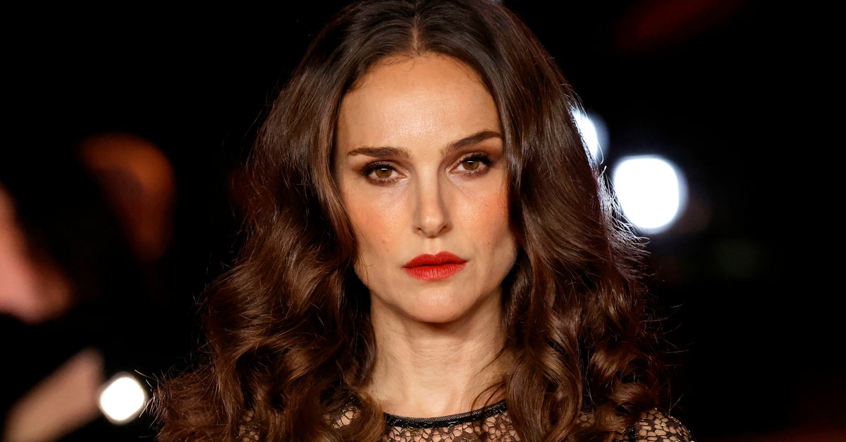 Natalie Portman Says Method Acting Is A 'Luxury That Women Can’t Afford'