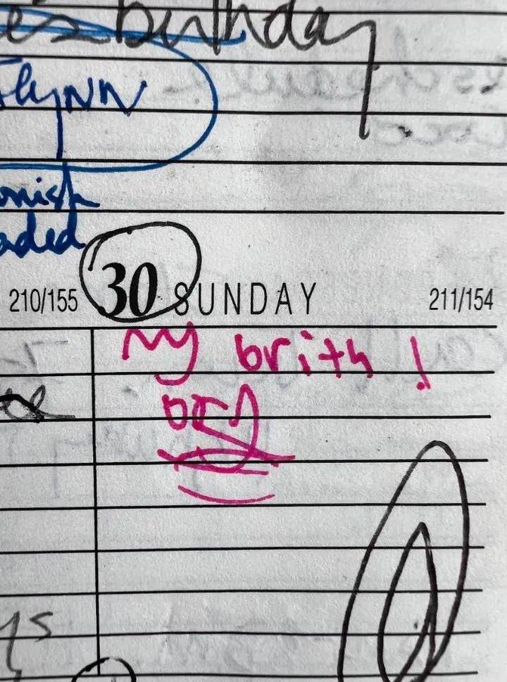 娘が書き込んだ「私の誕生日！」というリマインダー