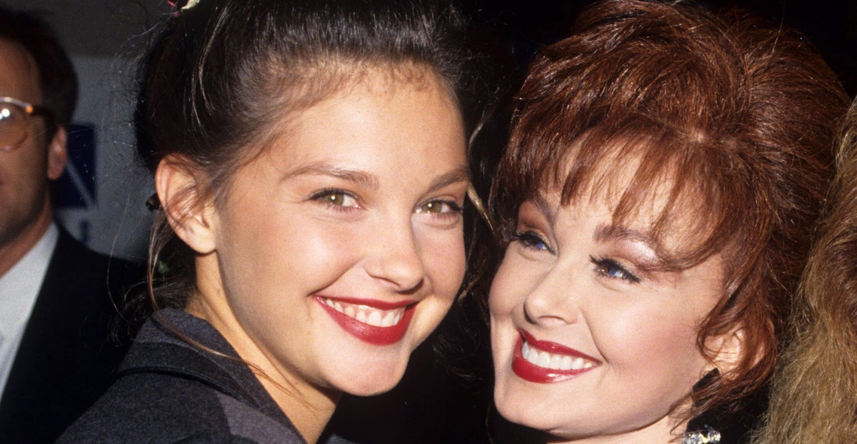 Ashley Judd Shares The Last Words She Said To Her Mom, Naomi Judd, As She Was Dying