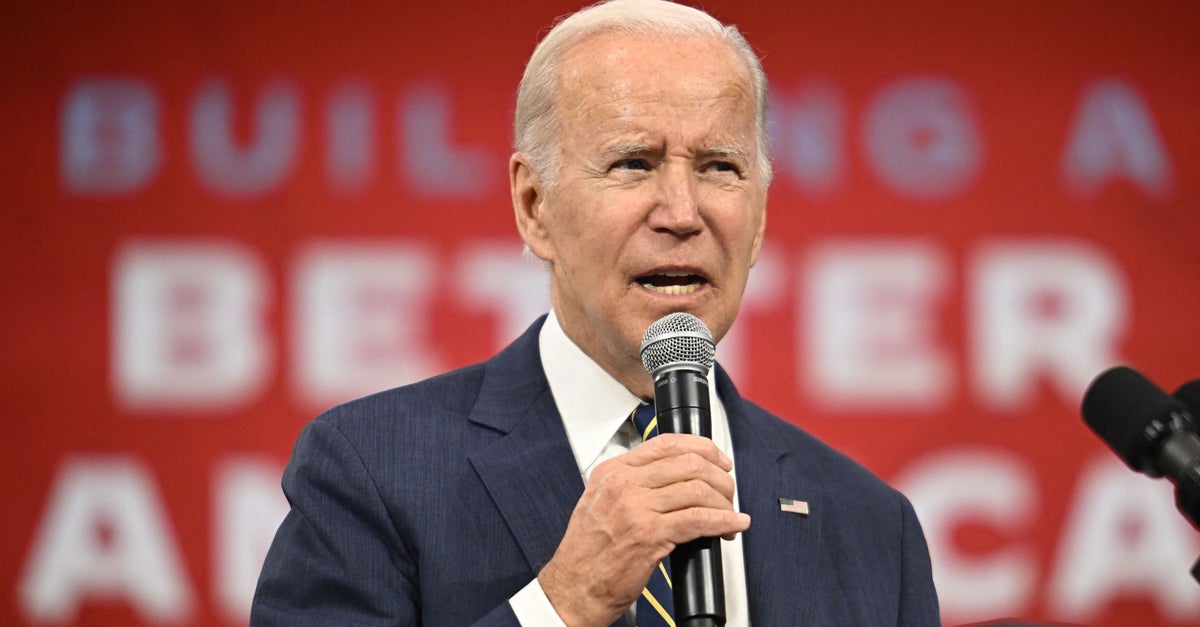 NextImg:Democratic Super PAC To Spend $200 Million Targeting Women Swing Voters