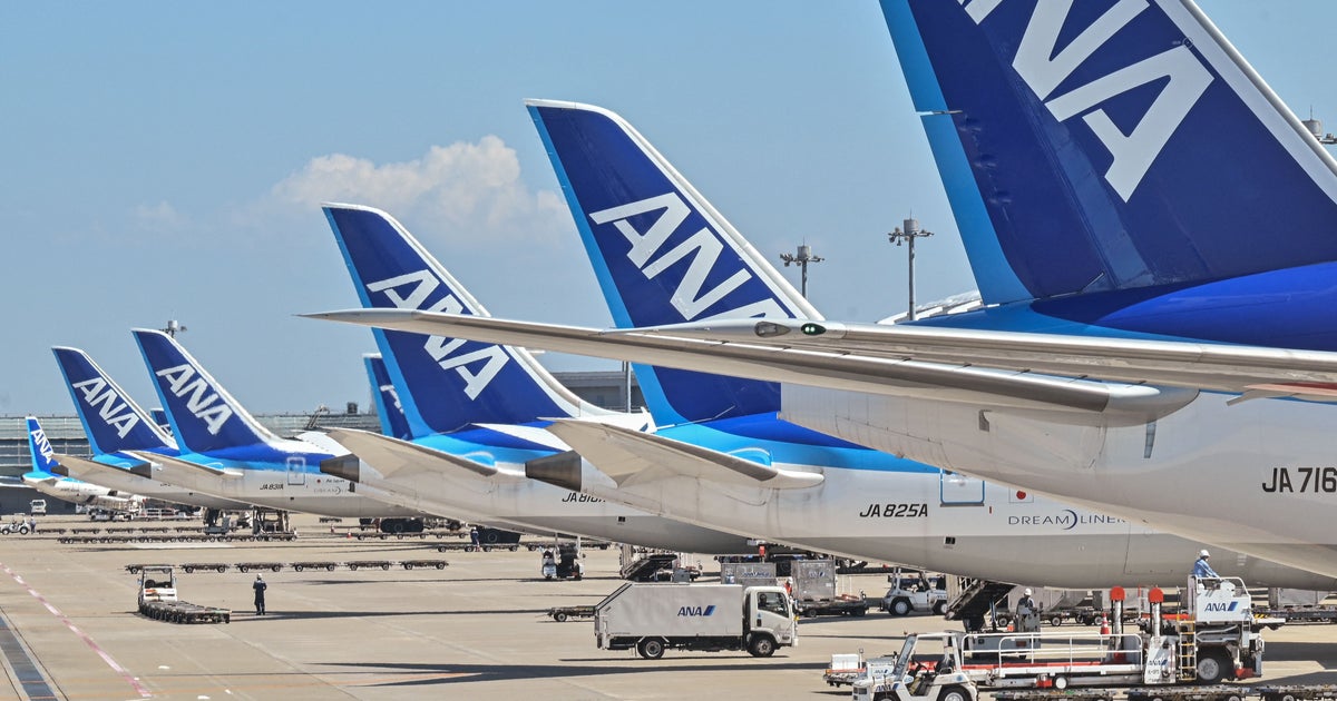 Boeing 737 Forced To Turn Back In Japan After Crack Found In Cockpit Window