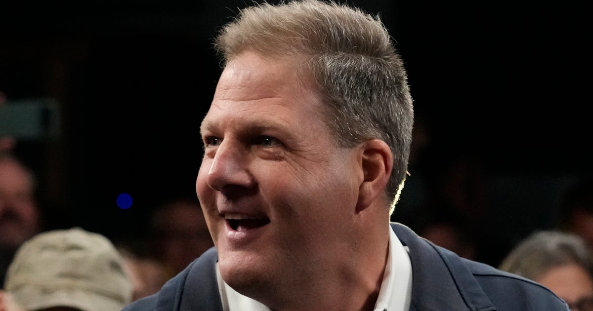 NextImg:Trump Blasts Sununu Despite Governor's Softened Tone On His Candidacy