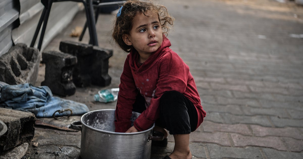 NextImg:UN Agencies Plead For More Gaza Aid, Warning Of Starvation As Death Toll Tops 24,000