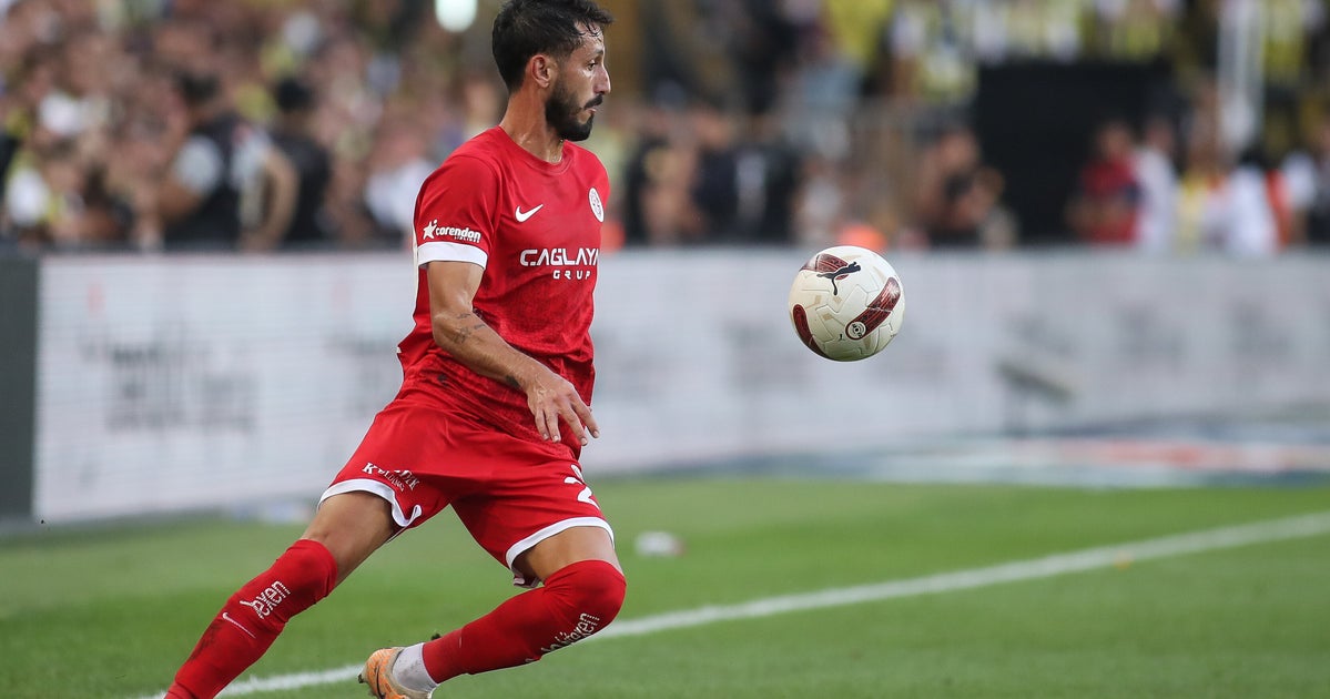 NextImg:Israeli Soccer Player Leaves Turkey After Arrest For Showing Solidary With Gaza Hostages