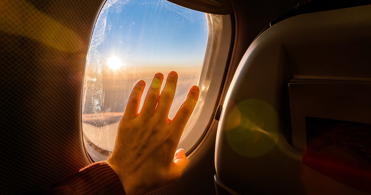Flight Attendant Shares The 1 Plane Seat She Always Avoids - Vimarsana News