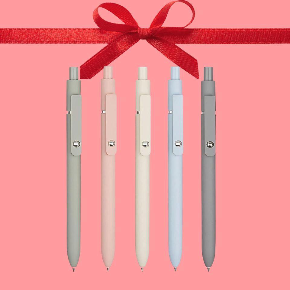 A set of five pretty gel pens