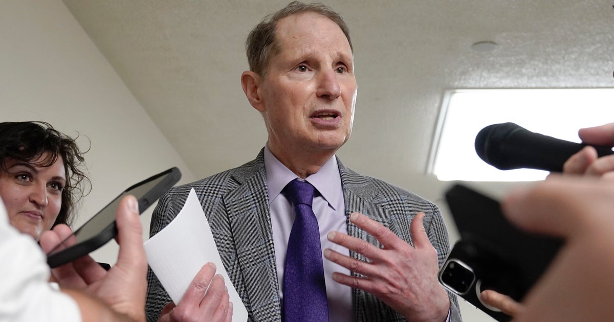 NextImg:Lawmakers Finalize Bipartisan Child Tax Credit Deal