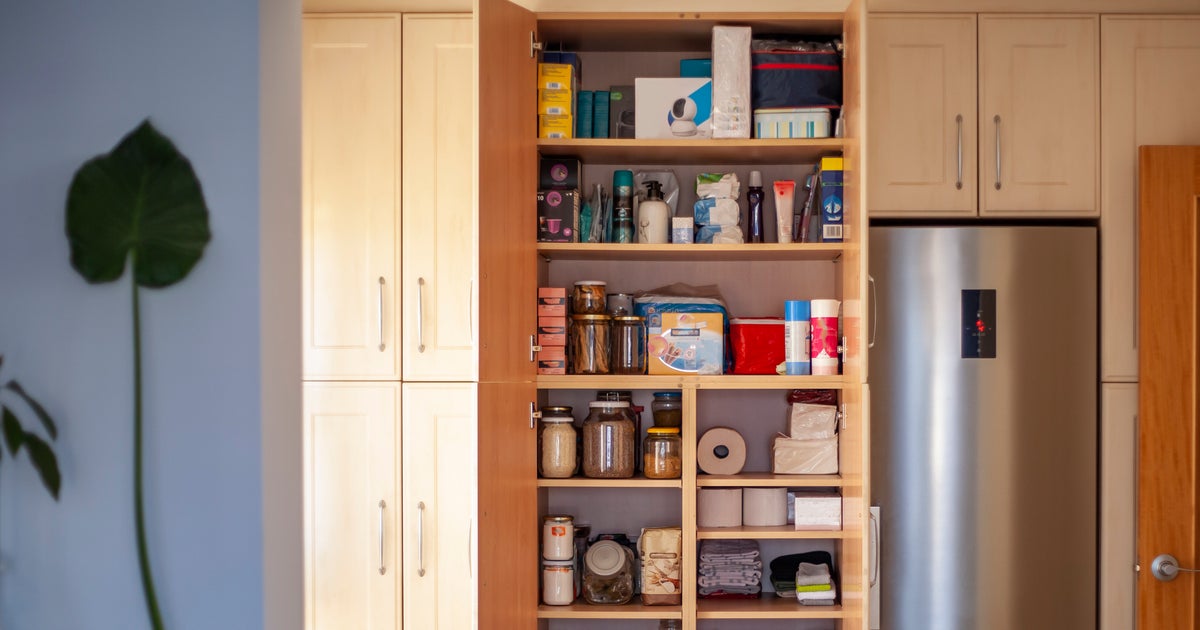 The 1 Thing Professional Organizers Never Keep in Their Homes Expert
