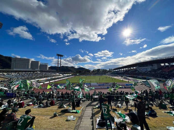 FC岐阜本拠地のスタジアム「岐阜メモリアルセンター長良川競技場」