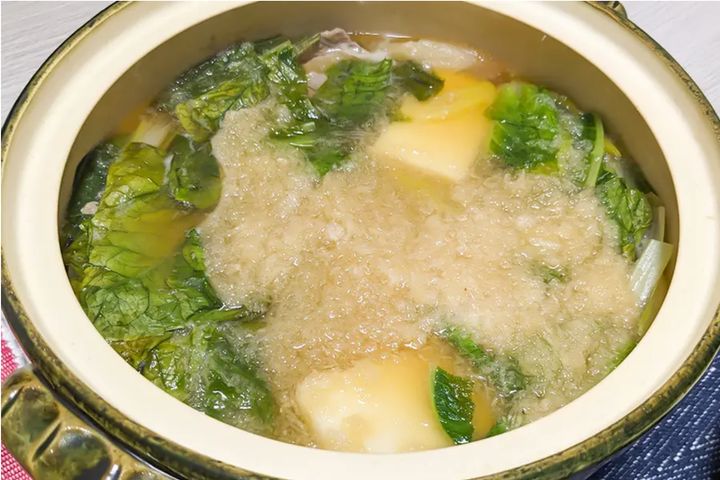 【野菜ソムリエのレシピ】ロメインレタスのチカラ鍋
