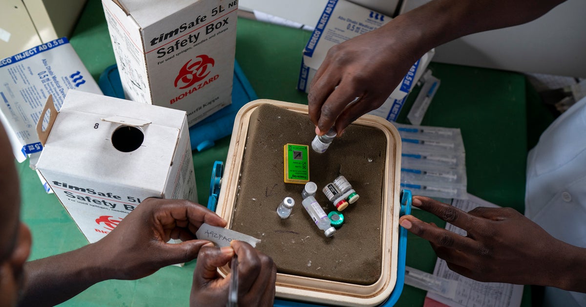 NextImg:Cameroon Starts World's First Malaria Vaccine Program For Children