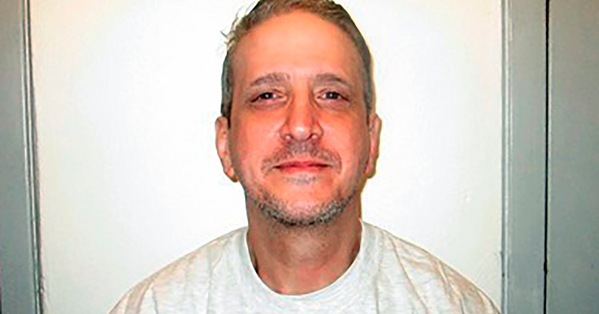 NextImg:The Supreme Court Will Consider Overturning Richard Glossip's Murder Conviction In Oklahoma