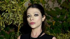 

    Michelle Trachtenberg Hits Back At 'Haters' Who Are Criticizing Her Appearance

...